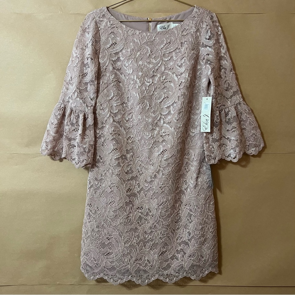 Eliza J | NWT Lace Shift Dress Bell Sleeve Mauve Cocktail Dress Size 6 Petite
